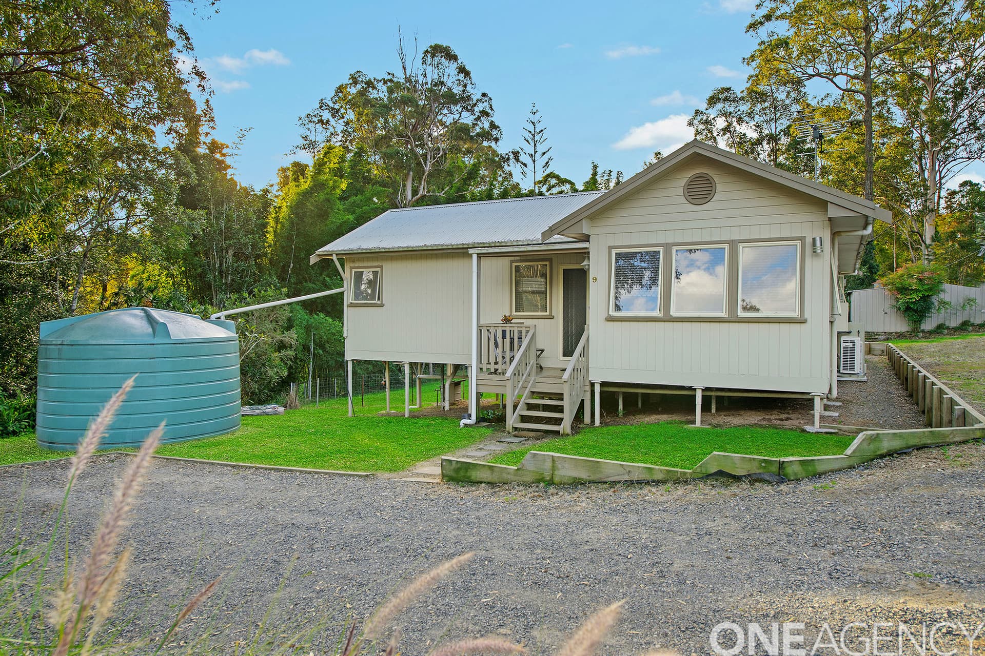9 Warrew Crescent, King Creek, King Creek - Image 1