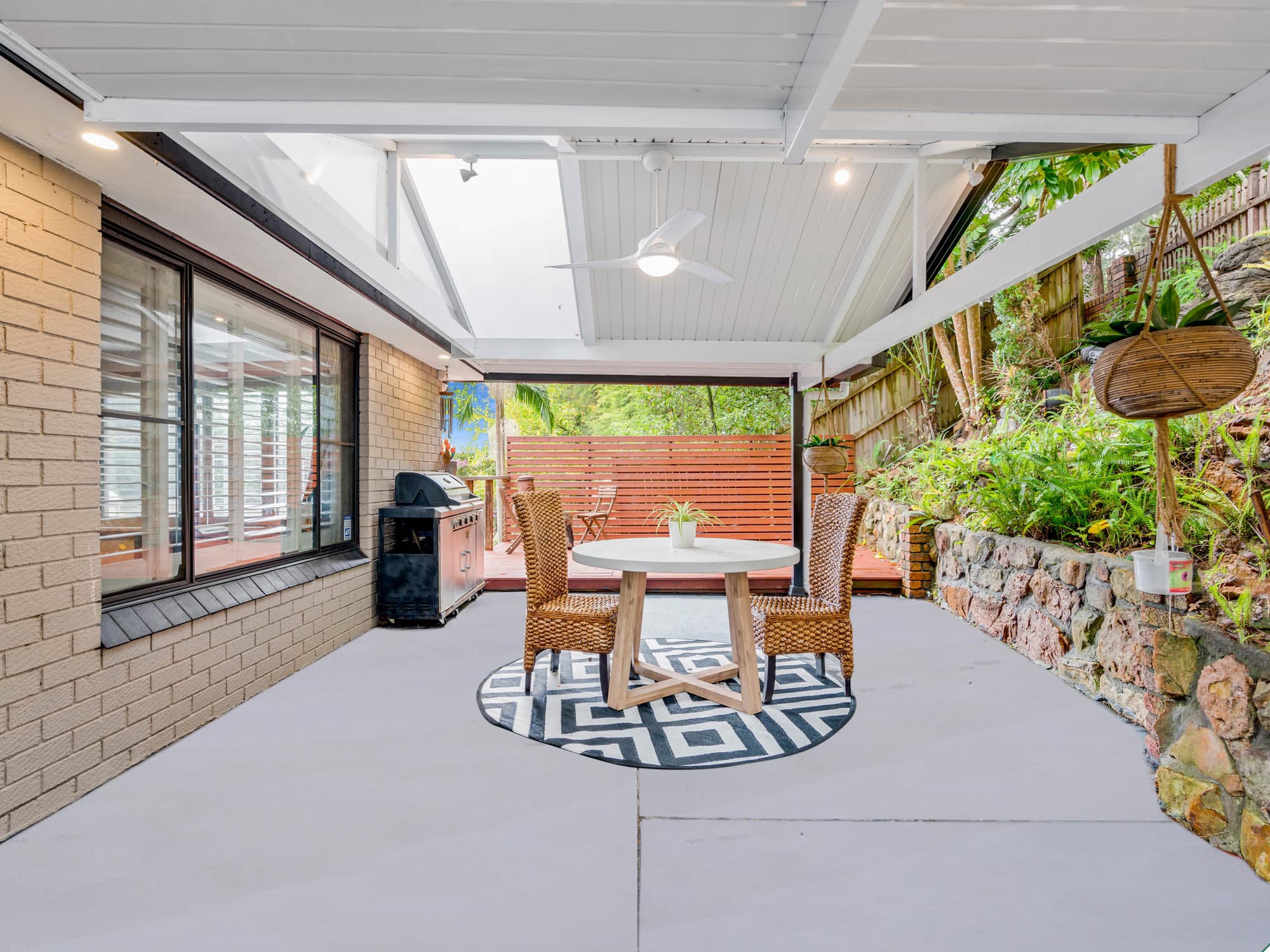 11 Algwen Road, North Gosford, North Gosford - Image 1