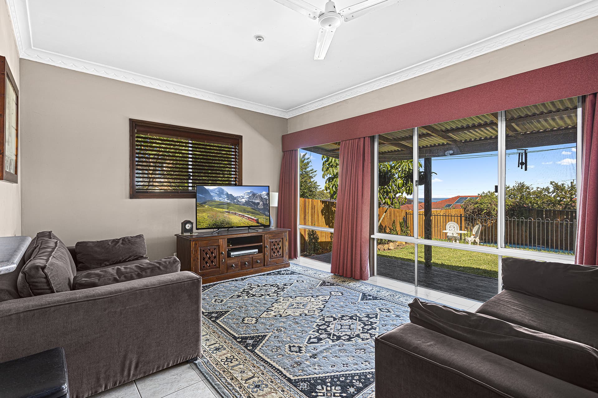 7 Nardoo Crescent, Thirroul, Thirroul - Thumbnail 4