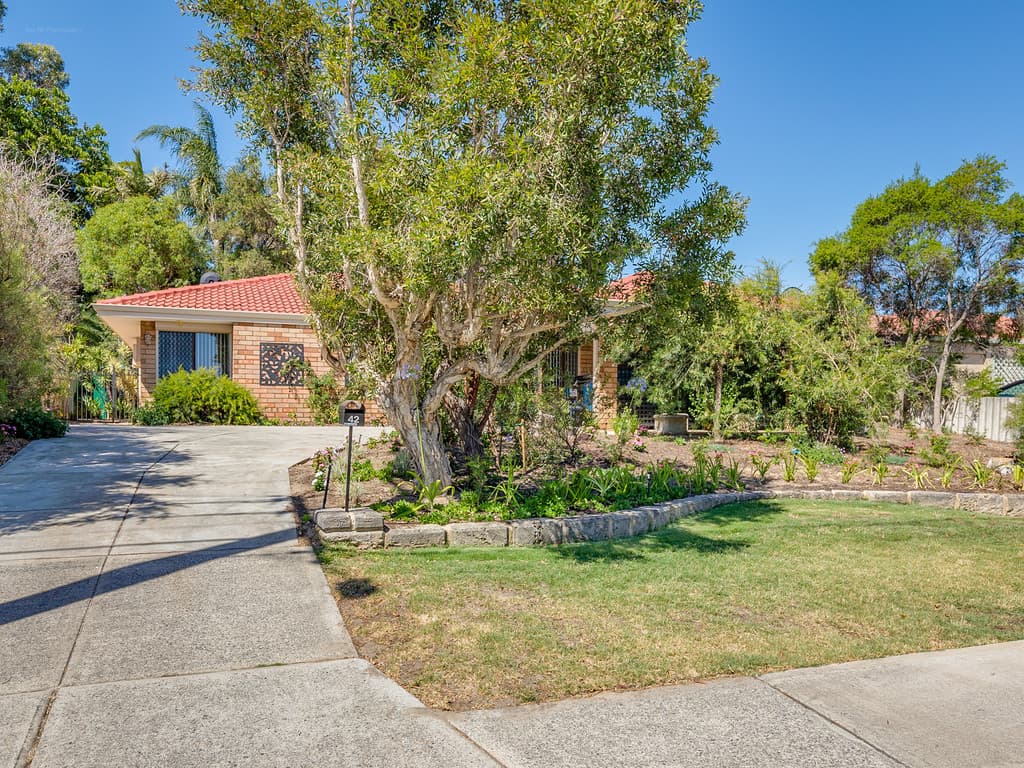 42 Murdoch Drive, Thornlie, Thornlie - Image 1