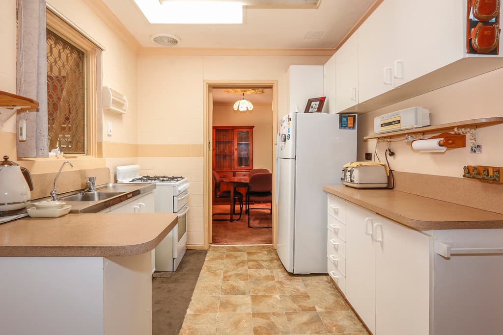 6 Kelton Way, Thornlie, Thornlie - Thumbnail 2