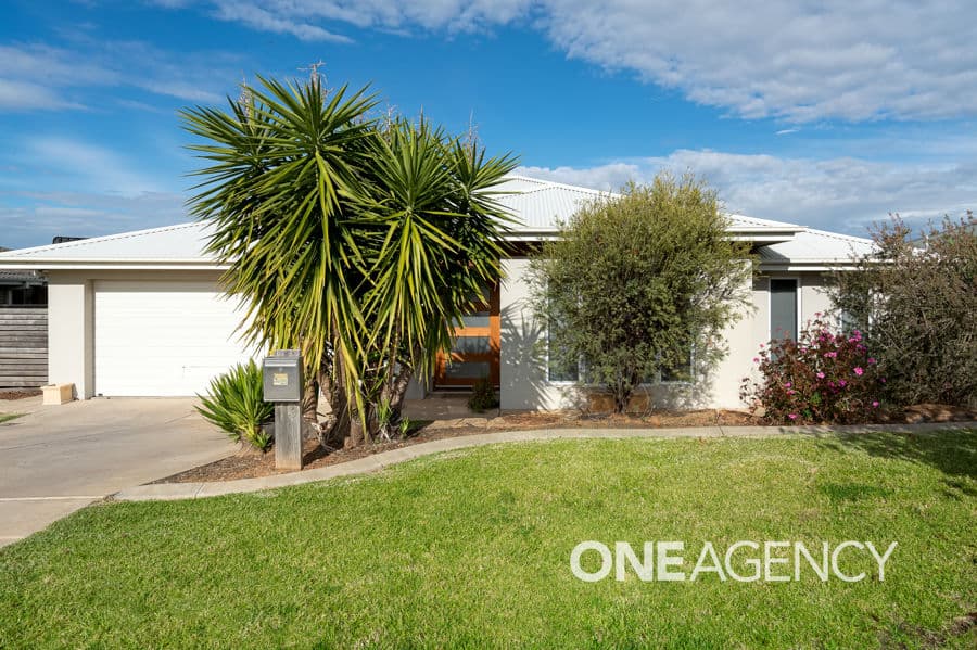 19 MIRRUL Street, Glenfield Park, Glenfield Park - Image 1