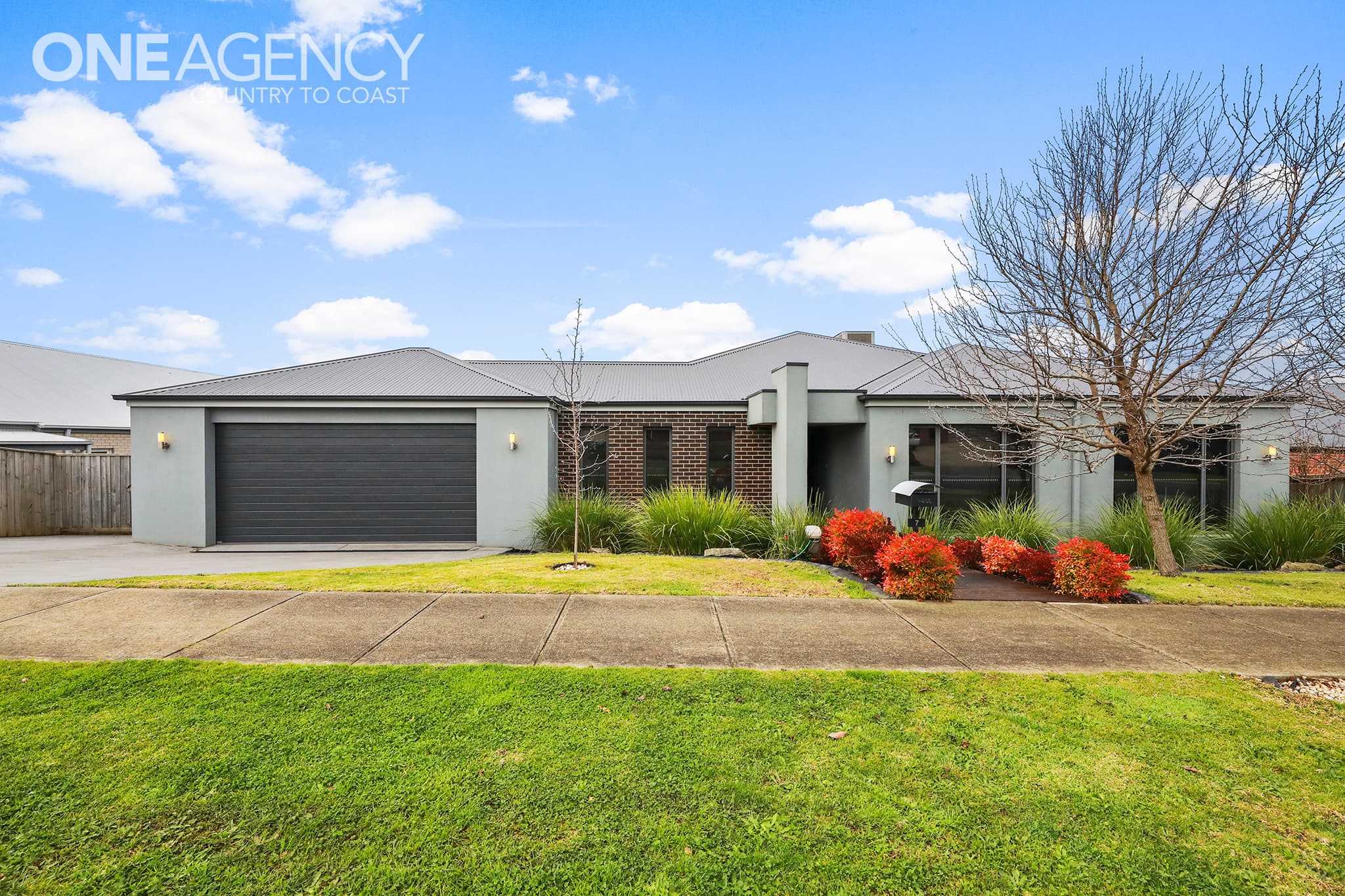 7 Sloane Square, Drouin, Drouin - Image 1