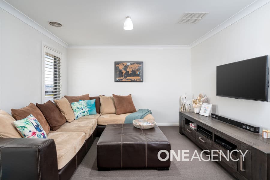 135 BROOKLYN Drive, Bourkelands, Bourkelands - Thumbnail 2