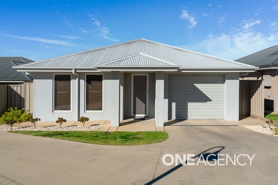 19/124 MIMA Street, Glenfield Park, Glenfield Park - Image 1