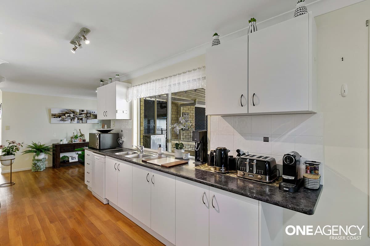 83 Truro Street, Torquay, Torquay - Thumbnail 3