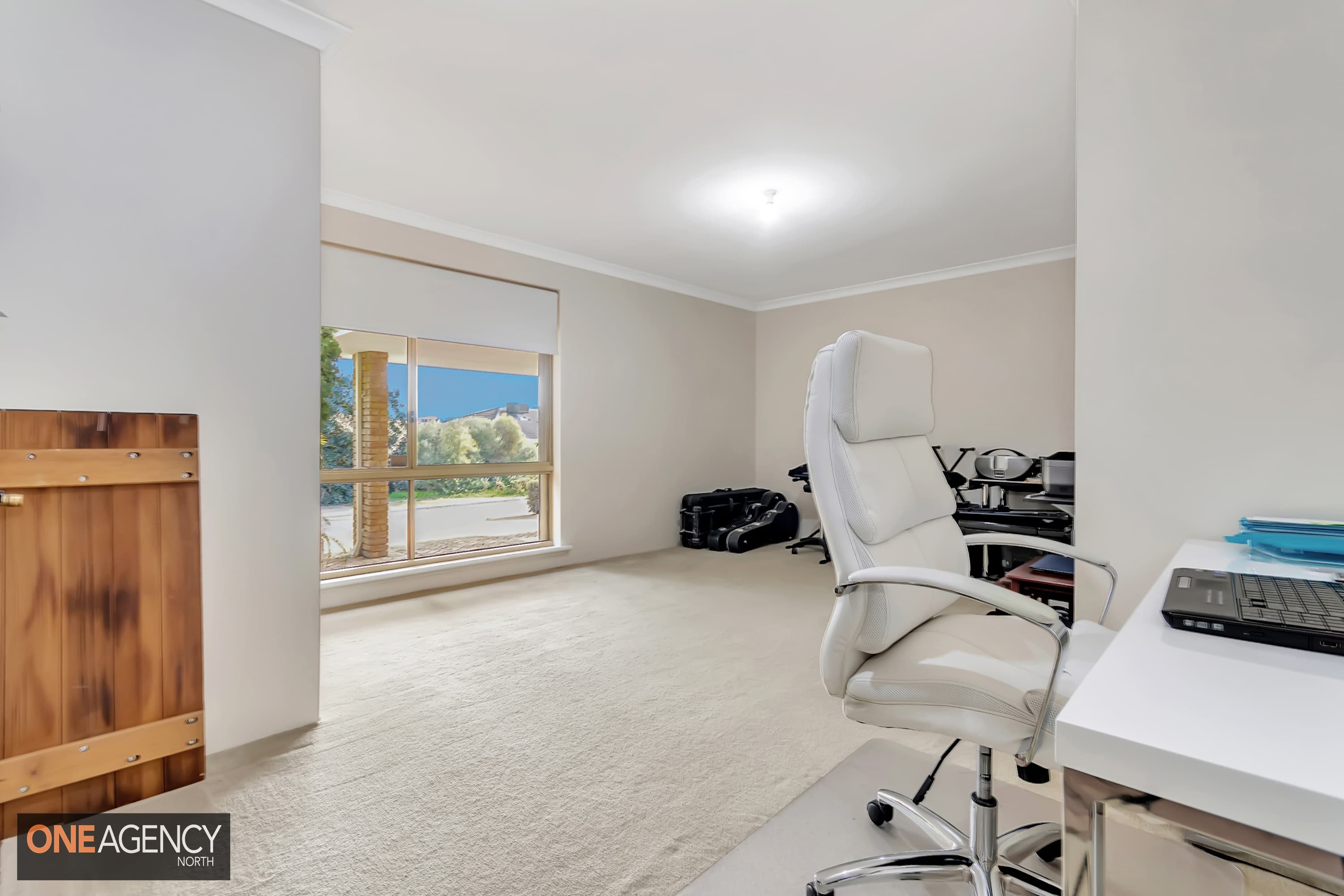 25 Fisherton Circuit, Kinross, Kinross - Thumbnail 4