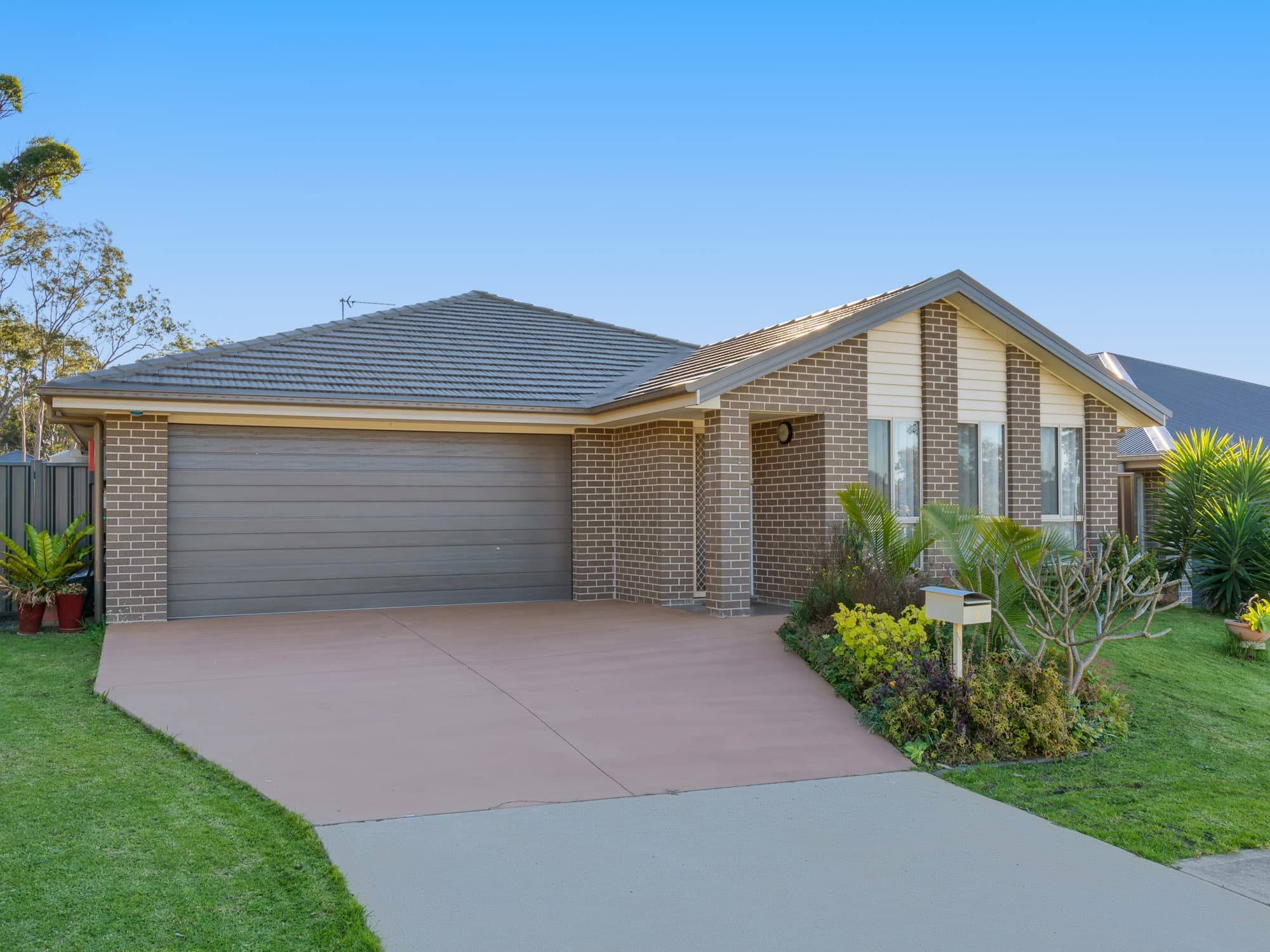 3 Oakwood Street, Wadalba, Wadalba - Image 1