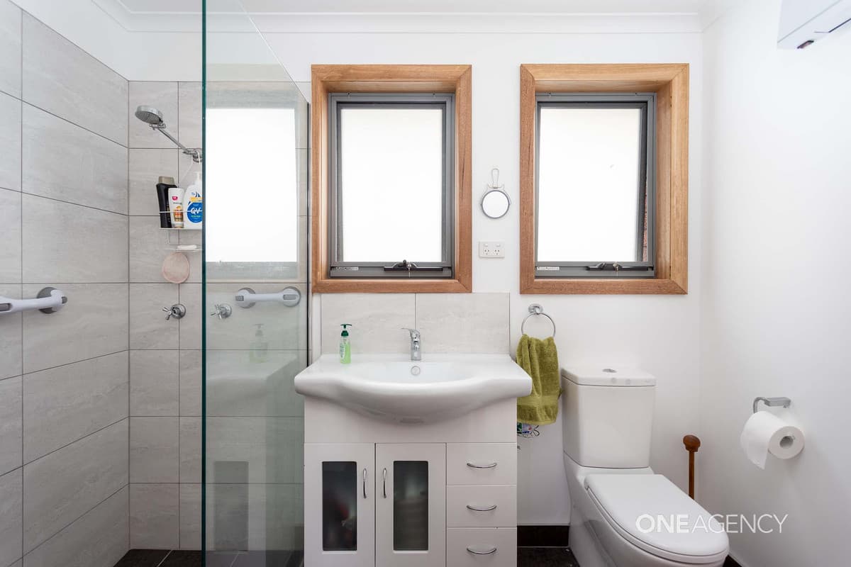 2 / 9 Turnbull Avenue, Upper Burnie, Upper Burnie - Thumbnail 4