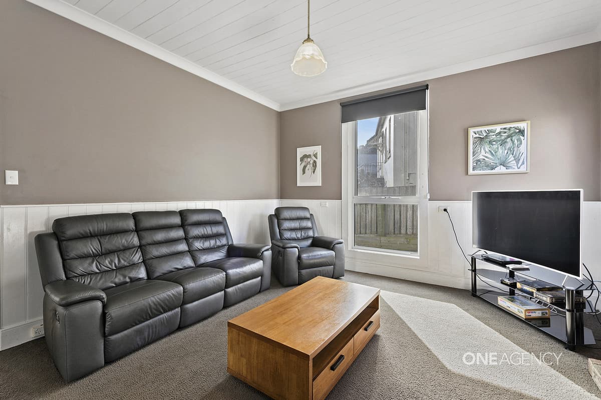 4 Alexander Terrace, Stanley, Stanley - Thumbnail 3
