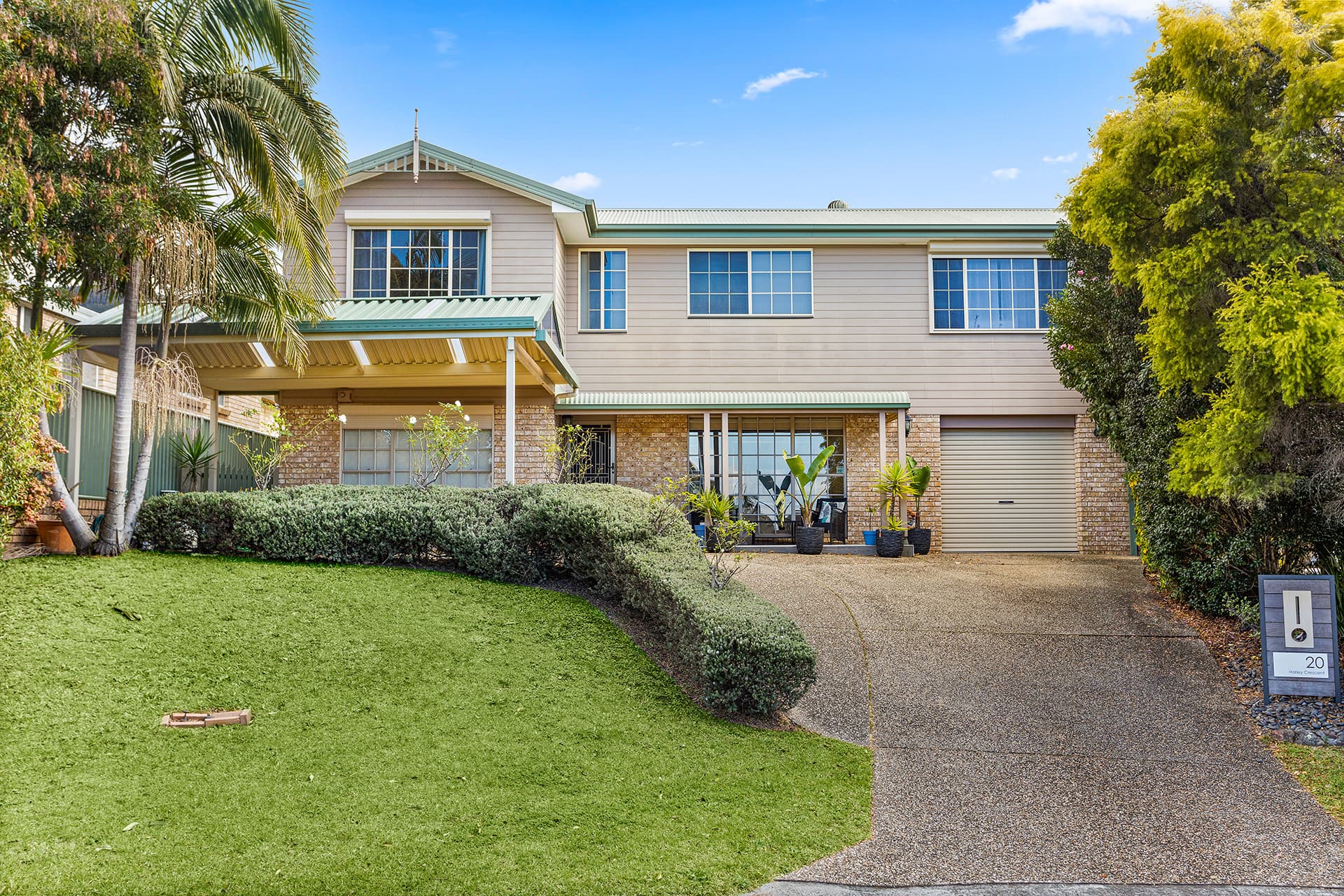20 Halley Crescent, Woonona, Woonona - Image 1