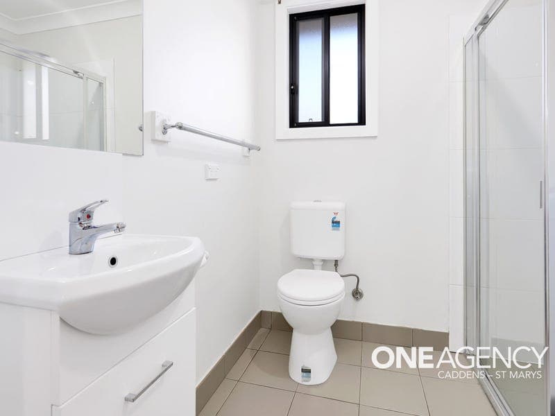 40 Bennett Road, Colyton, Colyton - Thumbnail 7