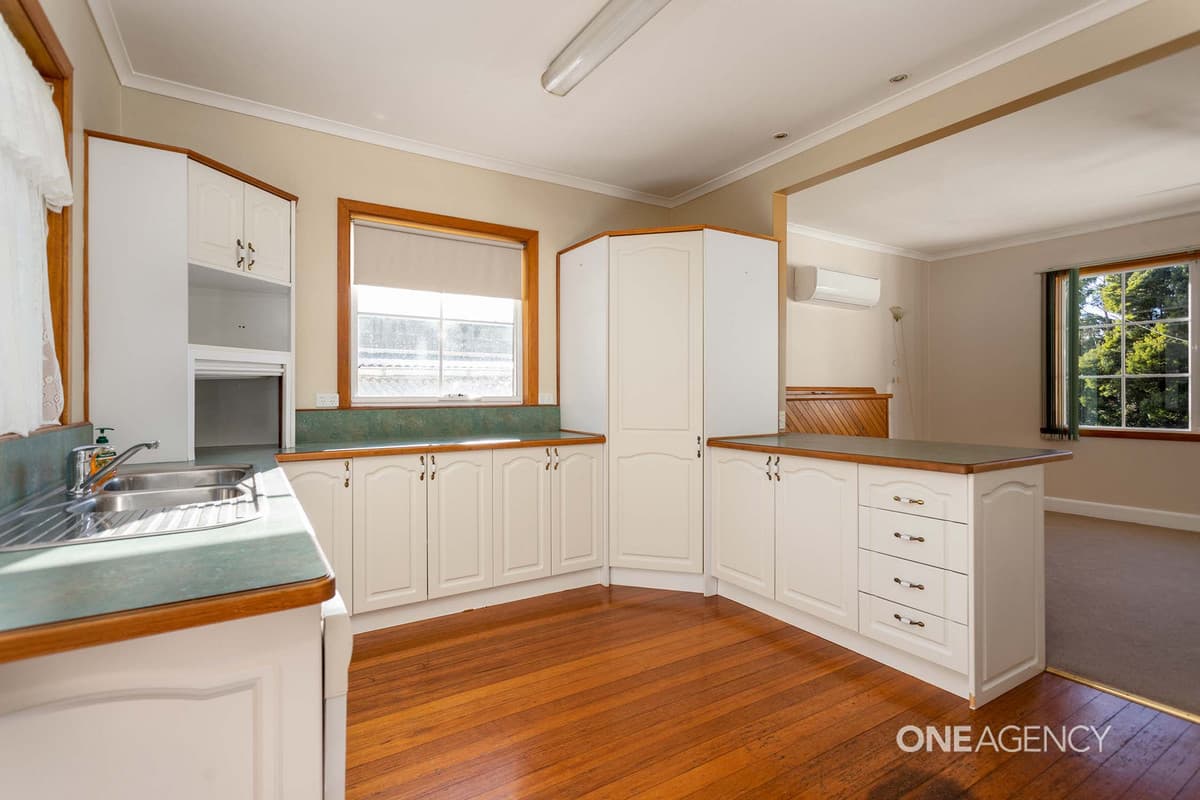 6 Old Surrey Road, Emu Heights, Emu Heights - Thumbnail 3