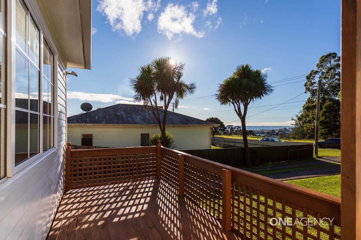 6 Old Surrey Road, Emu Heights, Emu Heights - Image 1