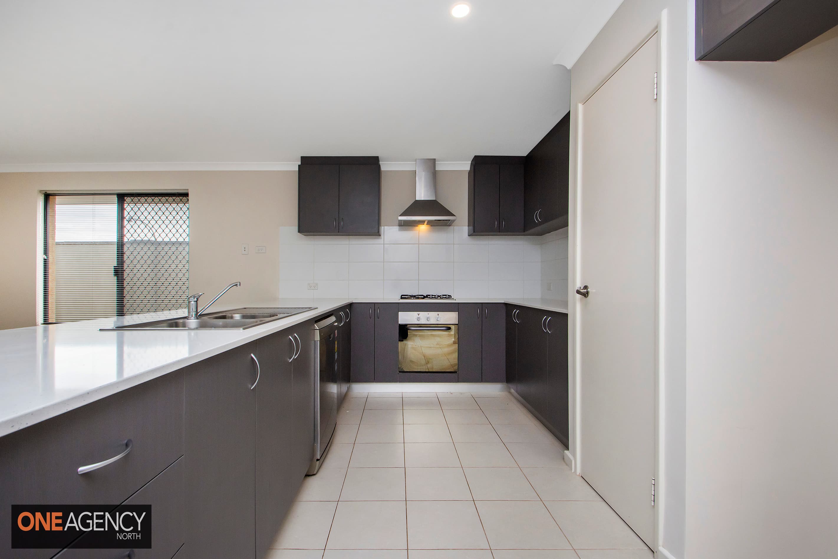 131 Grassdale Parkway, Ellenbrook, Ellenbrook - Thumbnail 8