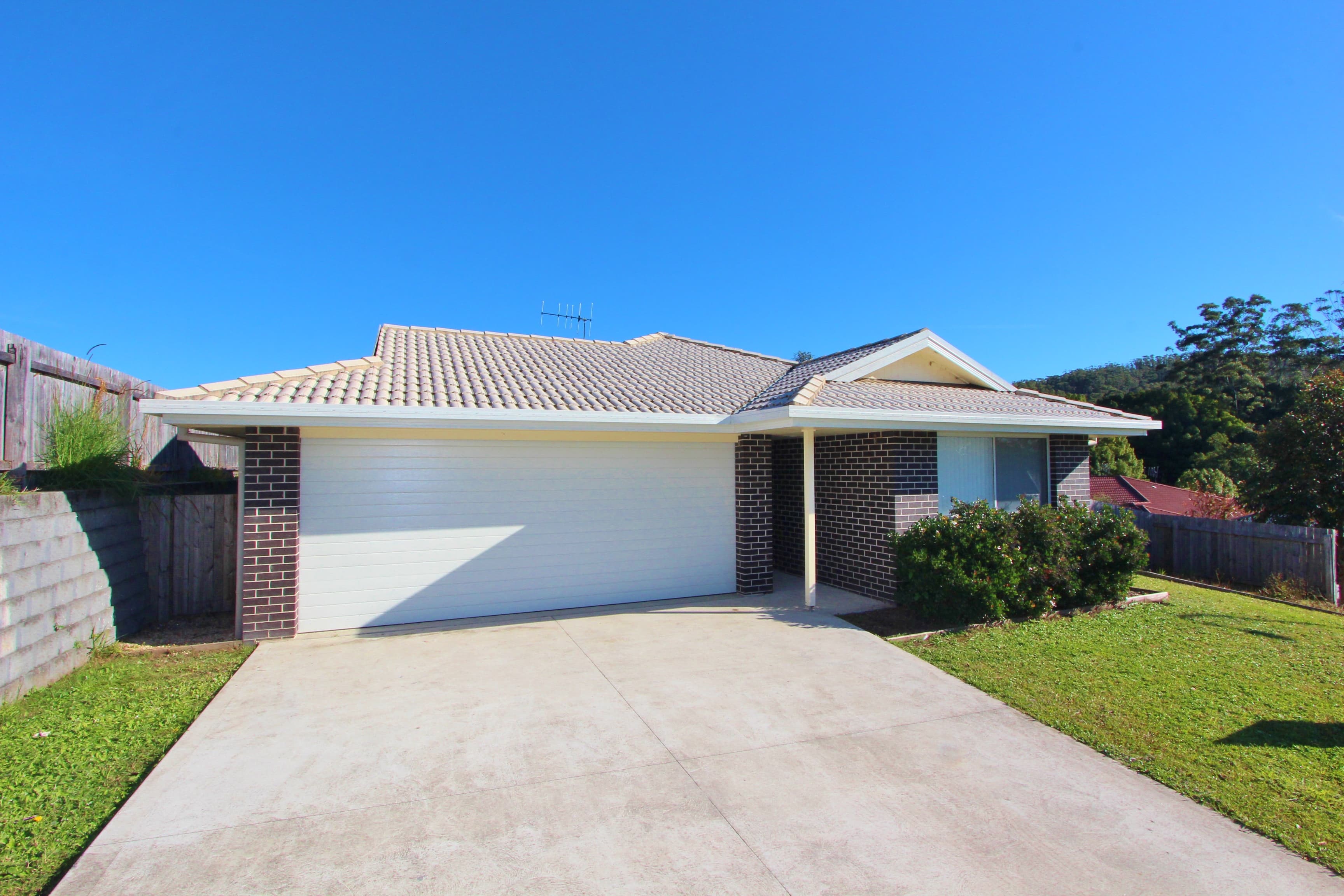 45 Cleone Drive, Kendall, Kendall - Image 1