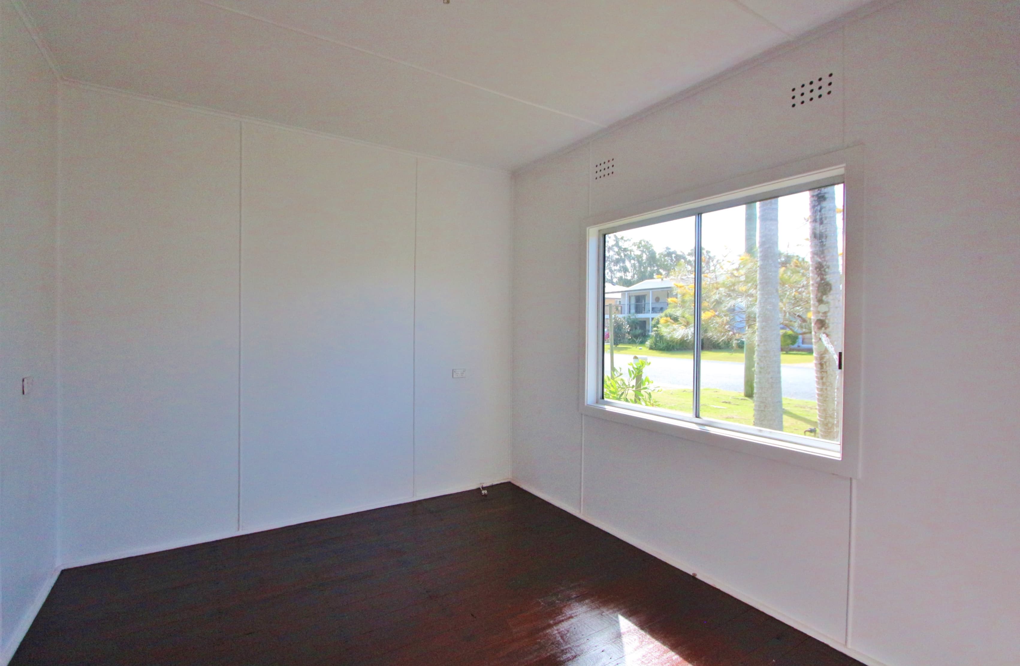 26 Eames Avenue, North Haven, North Haven - Thumbnail 7
