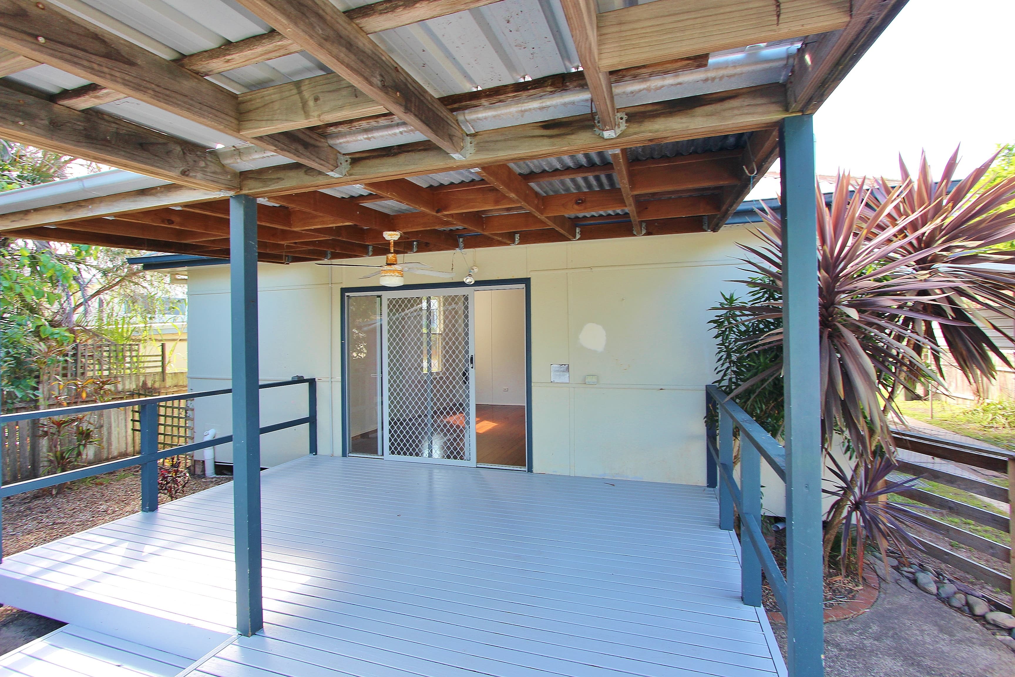 26 Eames Avenue, North Haven, North Haven - Thumbnail 4