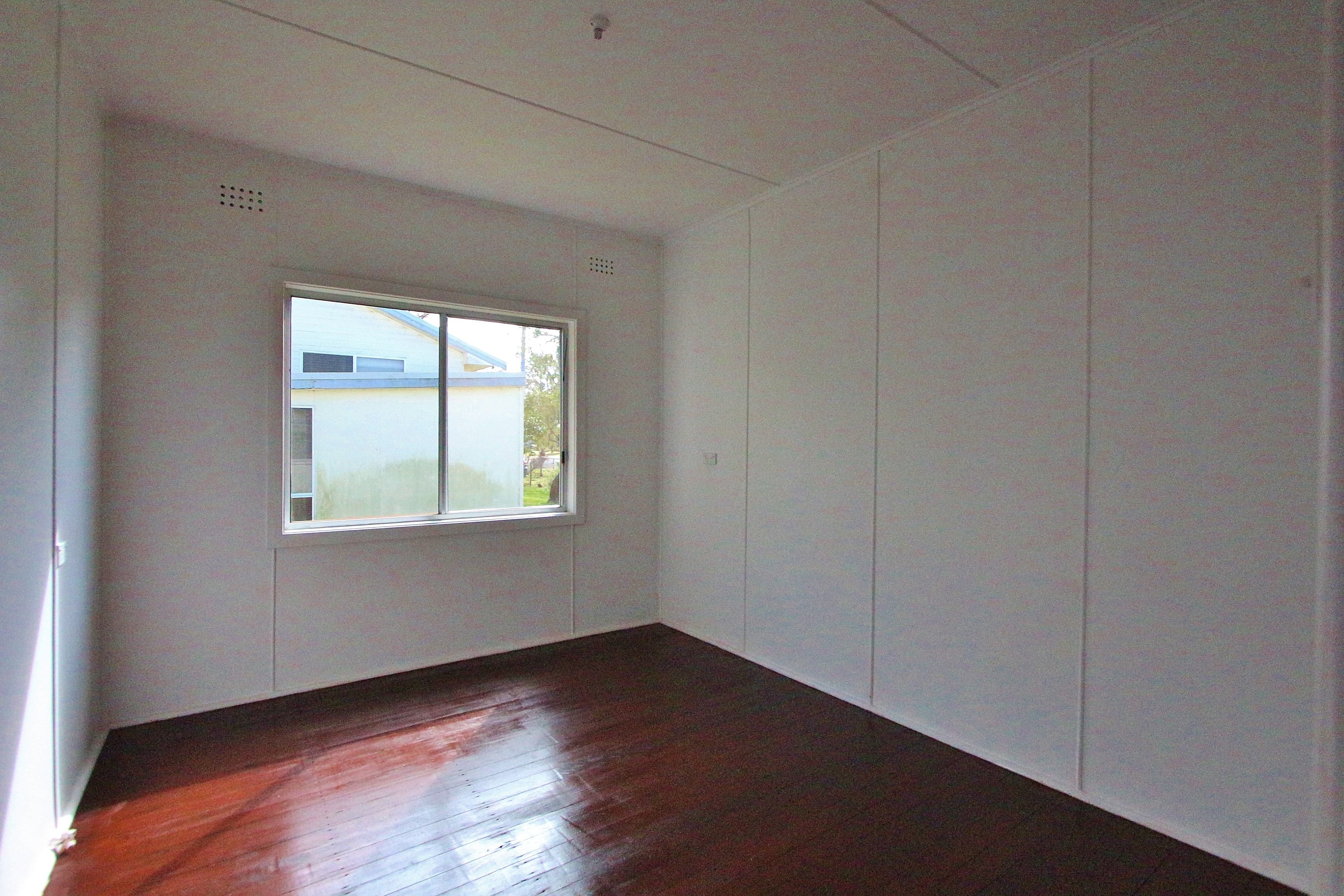 26 Eames Avenue, North Haven, North Haven - Thumbnail 6