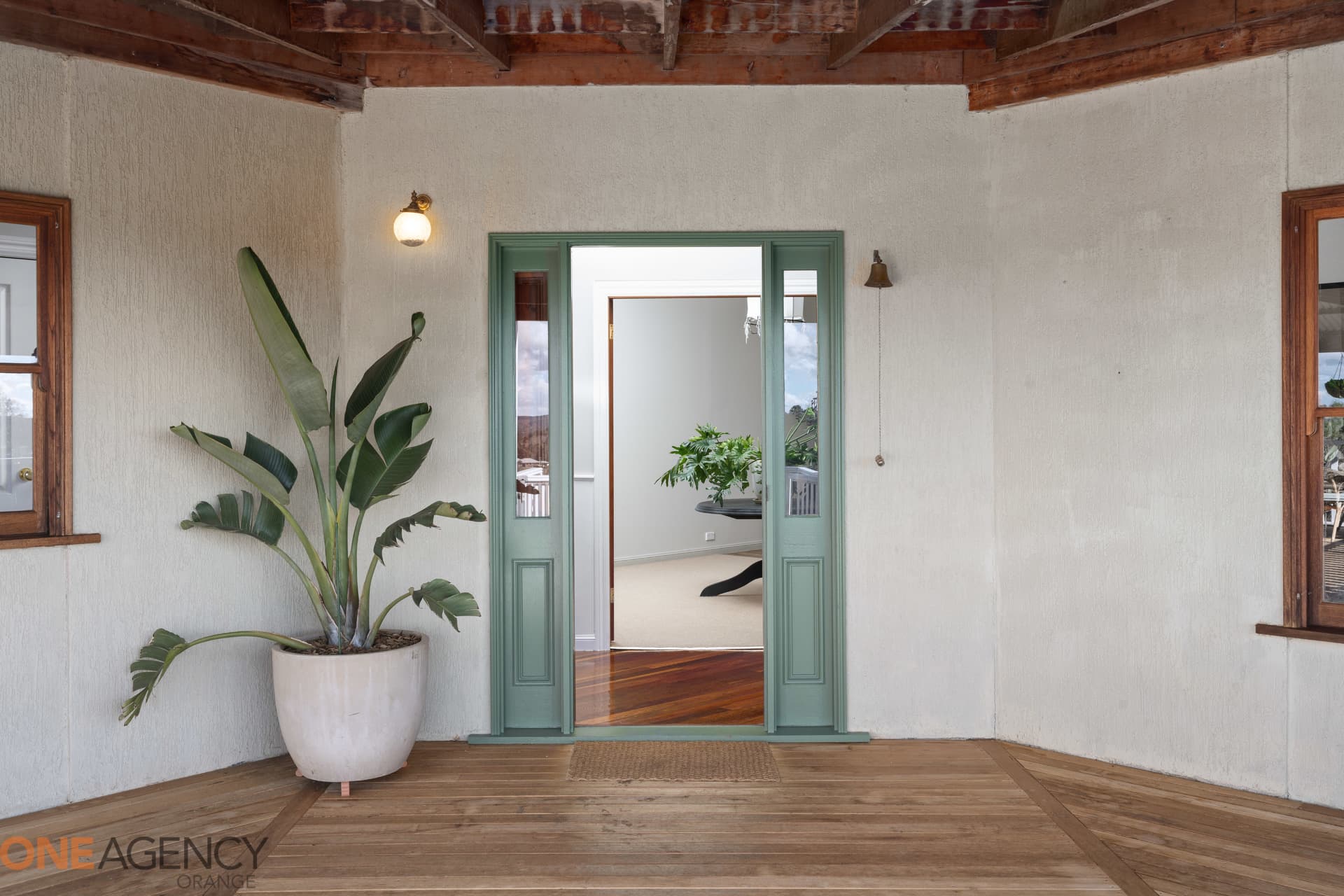 8 Emily Place, Orange, Orange - Thumbnail 3