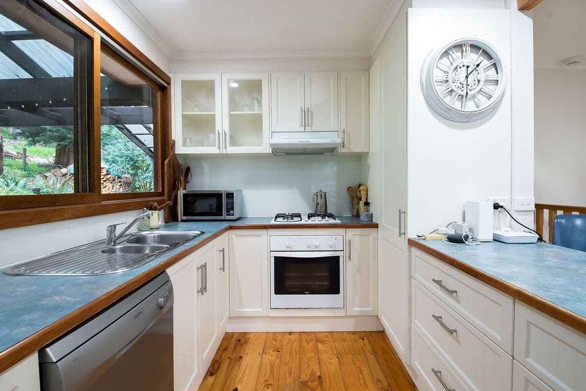 13 Broadway, Belgrave, Belgrave - Thumbnail 4