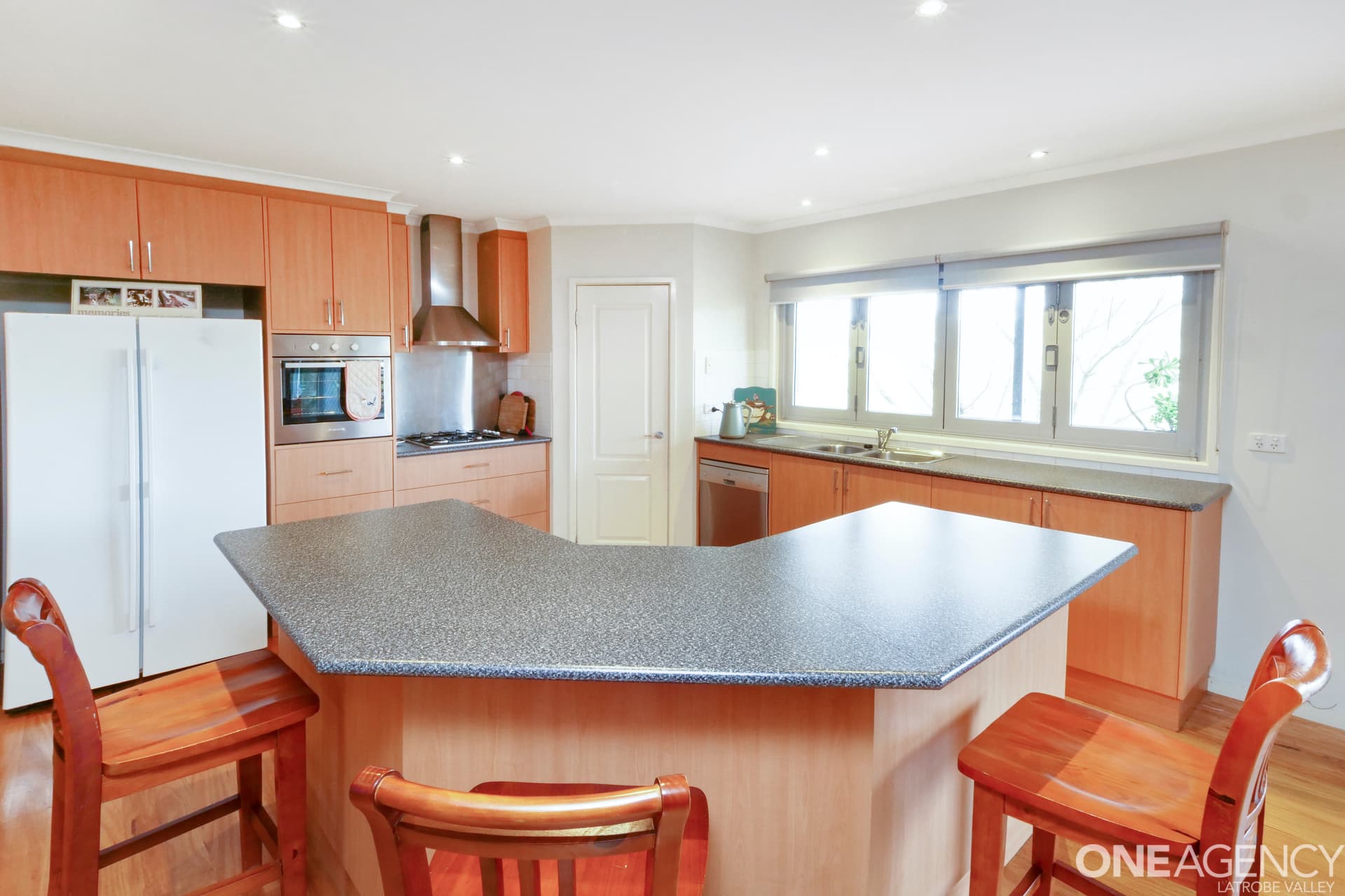 8 Rita Court, Newborough, Newborough - Thumbnail 4