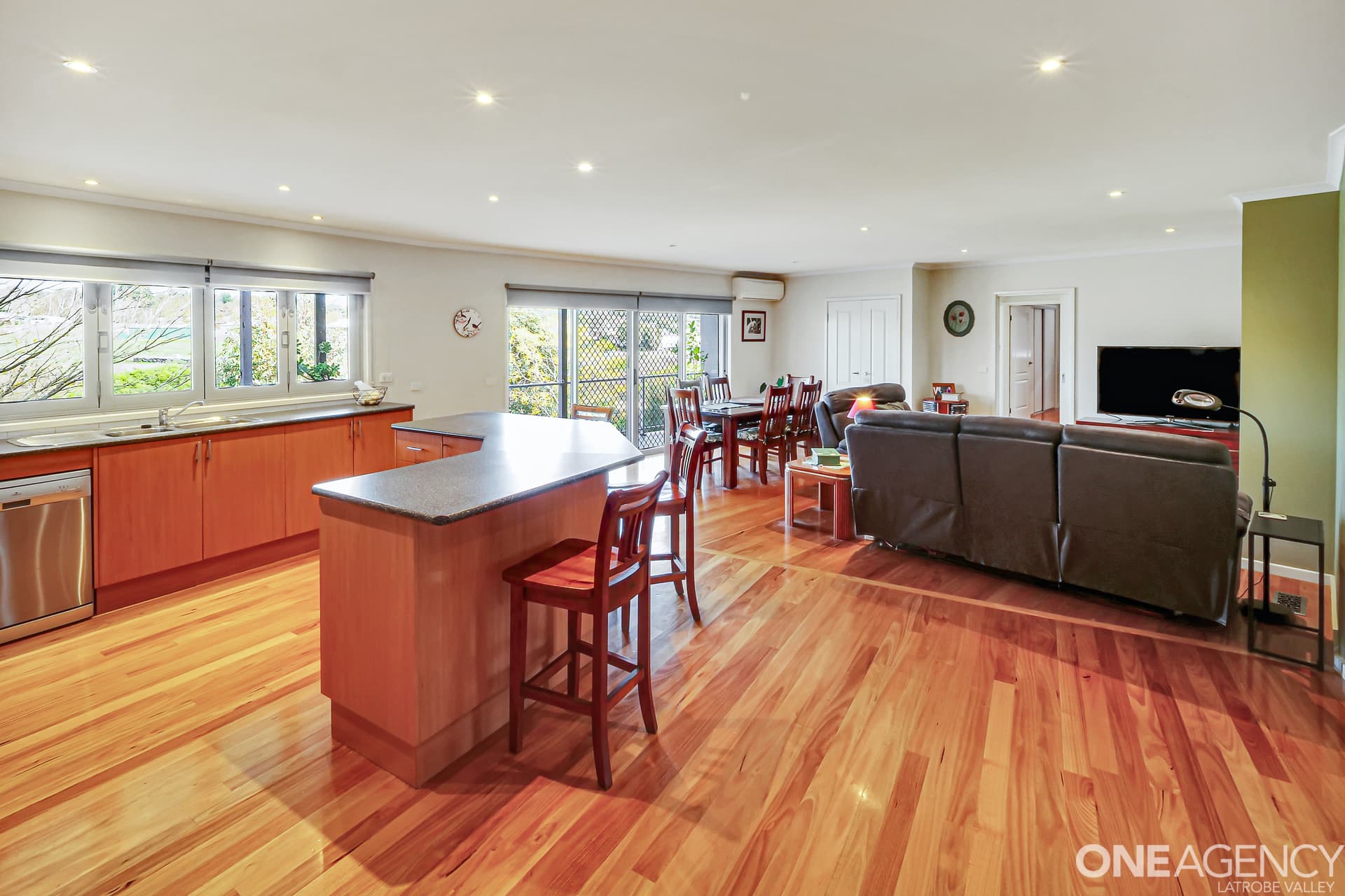 8 Rita Court, Newborough, Newborough - Thumbnail 6
