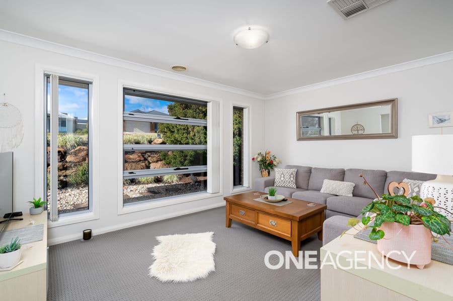 64 KALOONA Drive, Bourkelands, Bourkelands - Thumbnail 2
