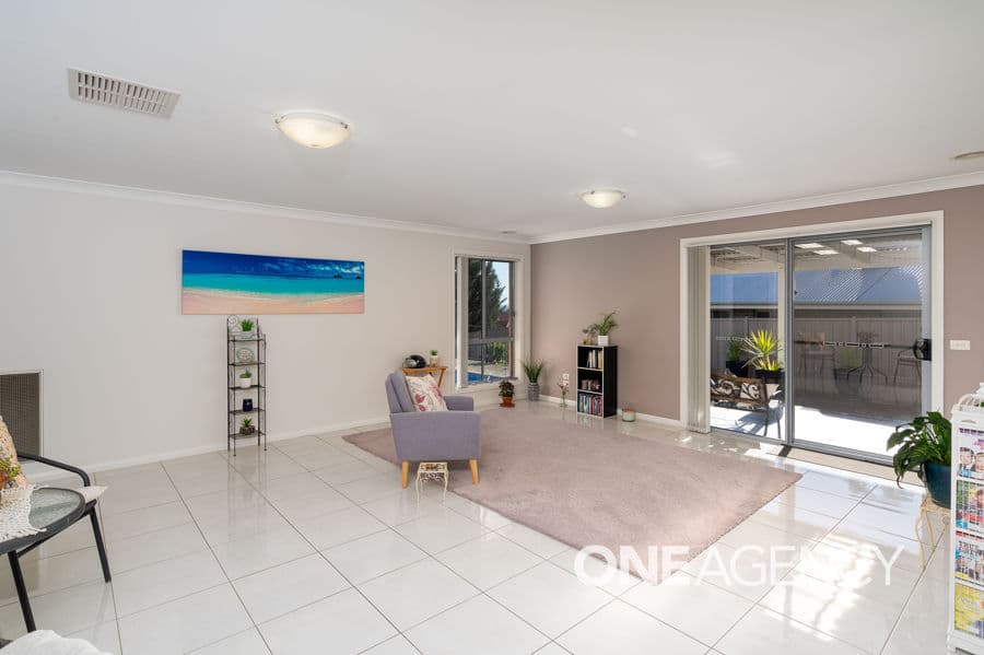 64 KALOONA Drive, Bourkelands, Bourkelands - Thumbnail 4