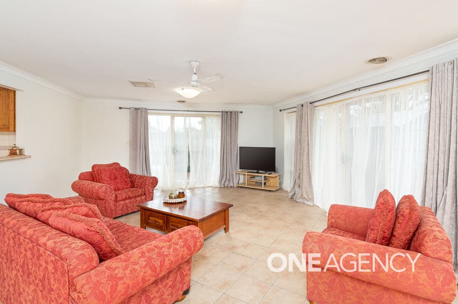 13 NANDINA Avenue, Lake Albert, Lake Albert - Thumbnail 3