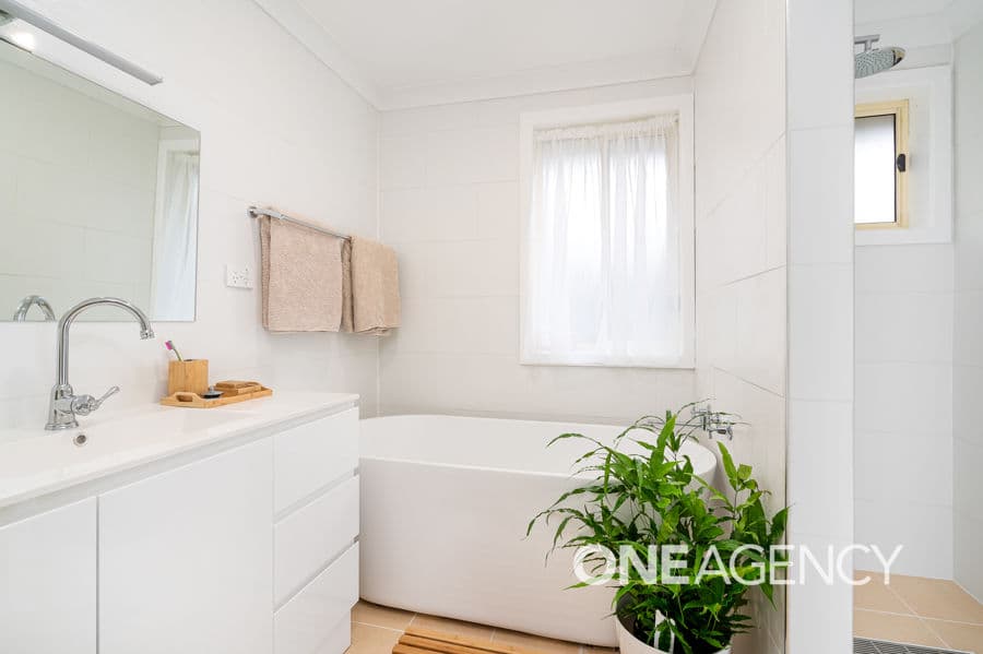 13 NANDINA Avenue, Lake Albert, Lake Albert - Thumbnail 8