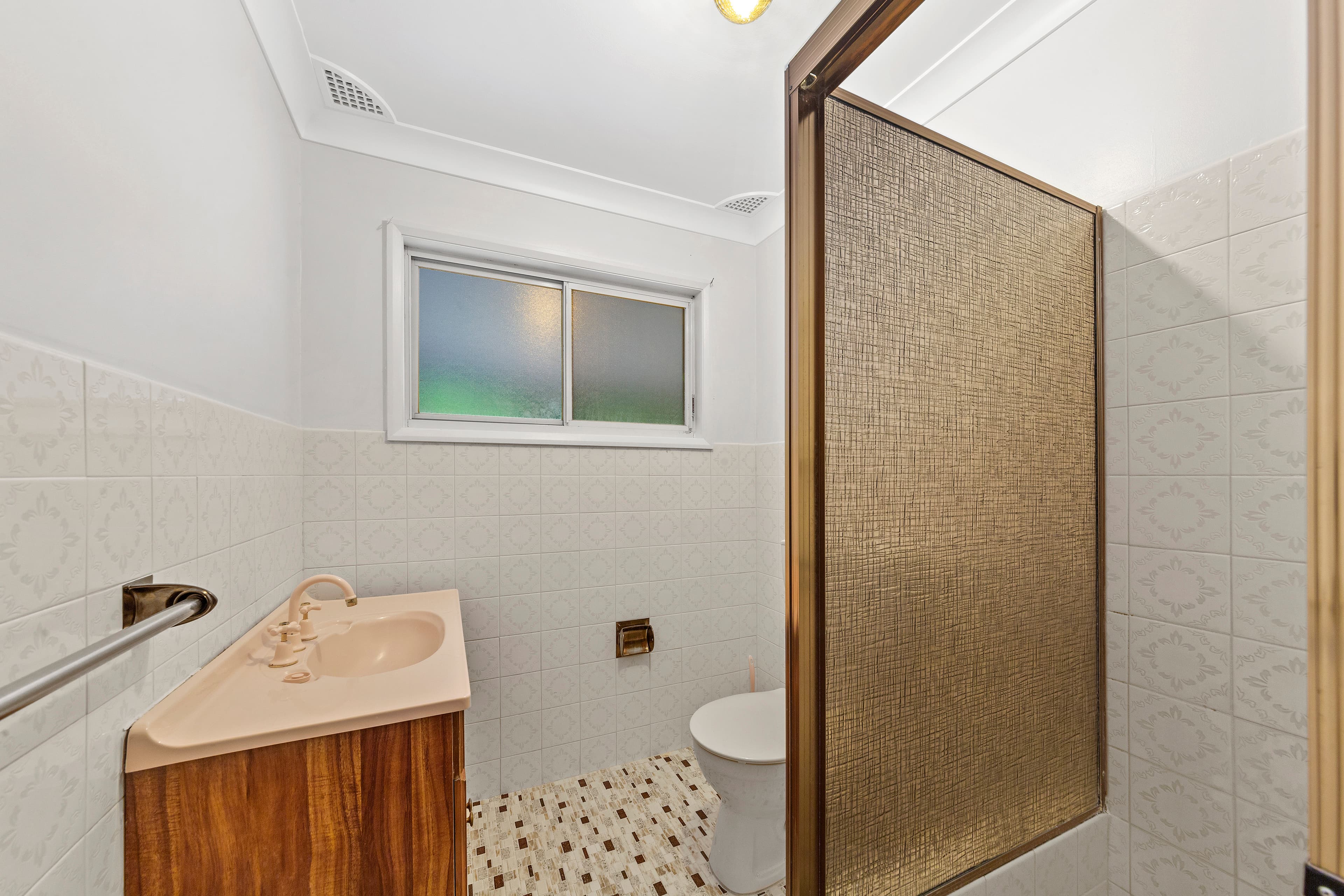 46 Mooramba Avenue, North Gosford, North Gosford - Thumbnail 6
