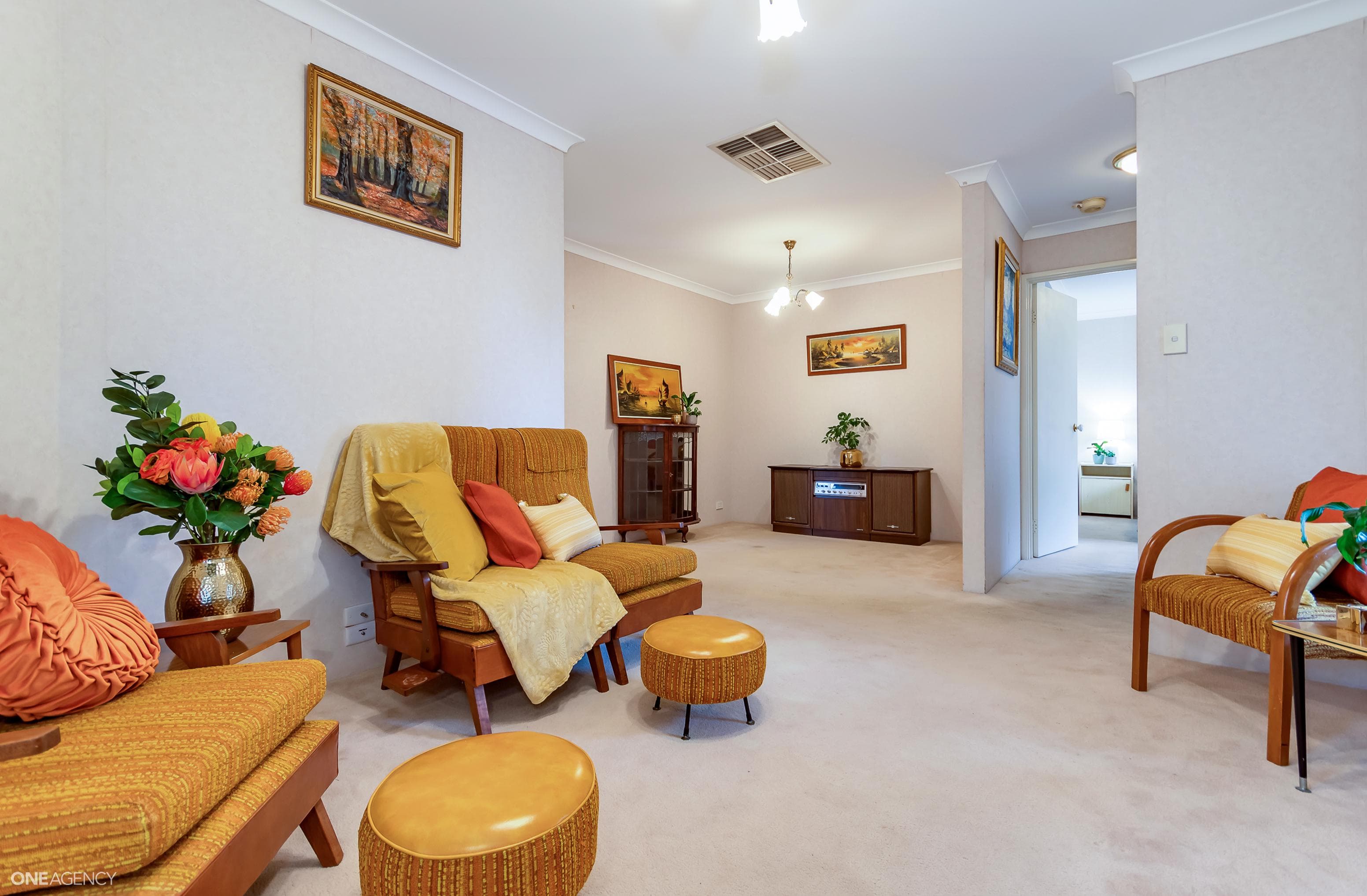27 Carwoola Circle, Carramar, Carramar - Thumbnail 5