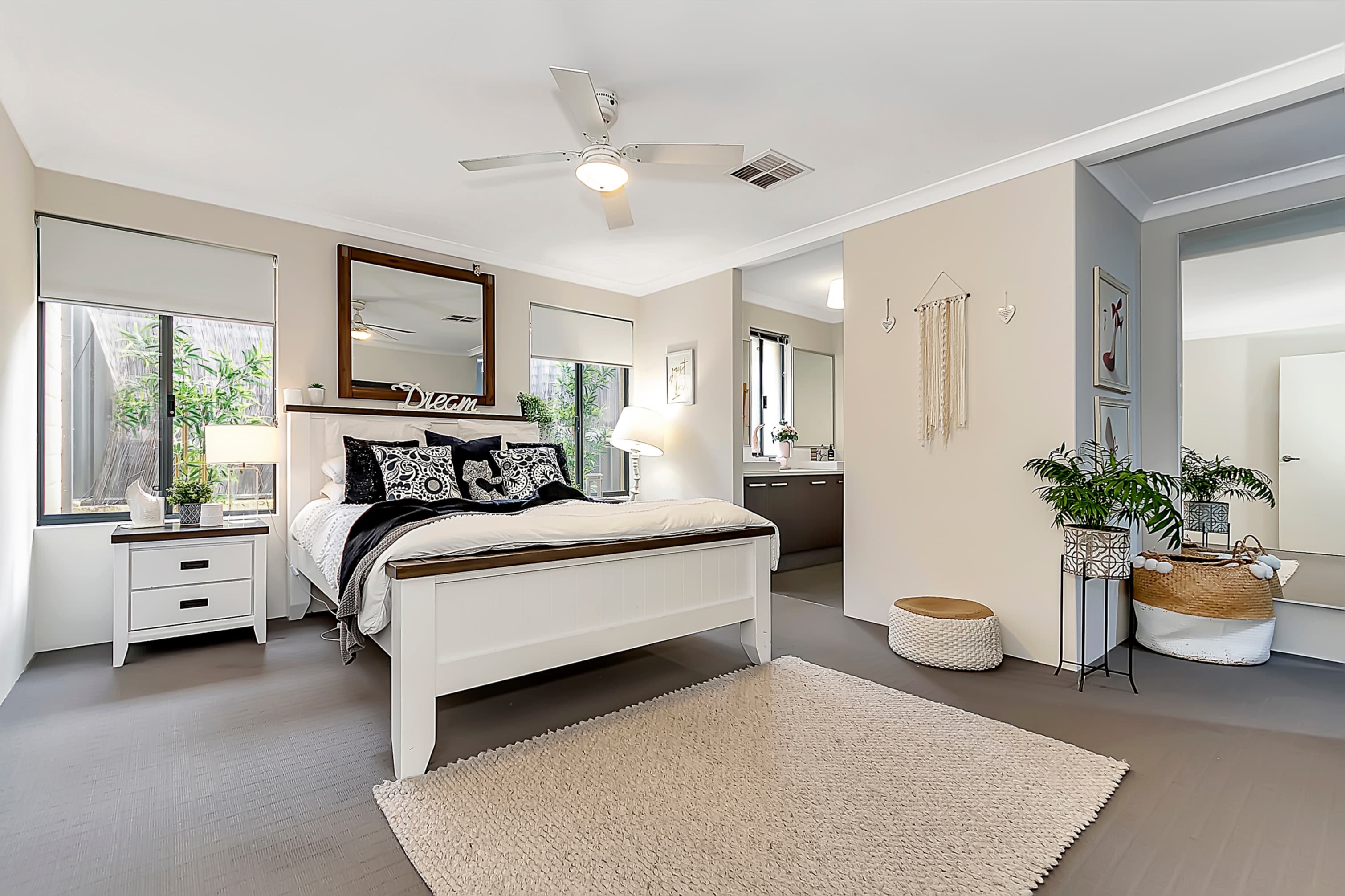 11 Wildwood Mews, Carramar, Carramar - Thumbnail 3