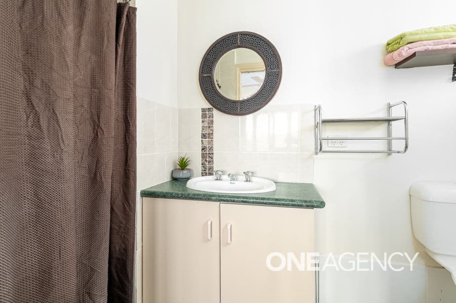 6 NUNKERI Street, Glenfield Park, Glenfield Park - Thumbnail 6