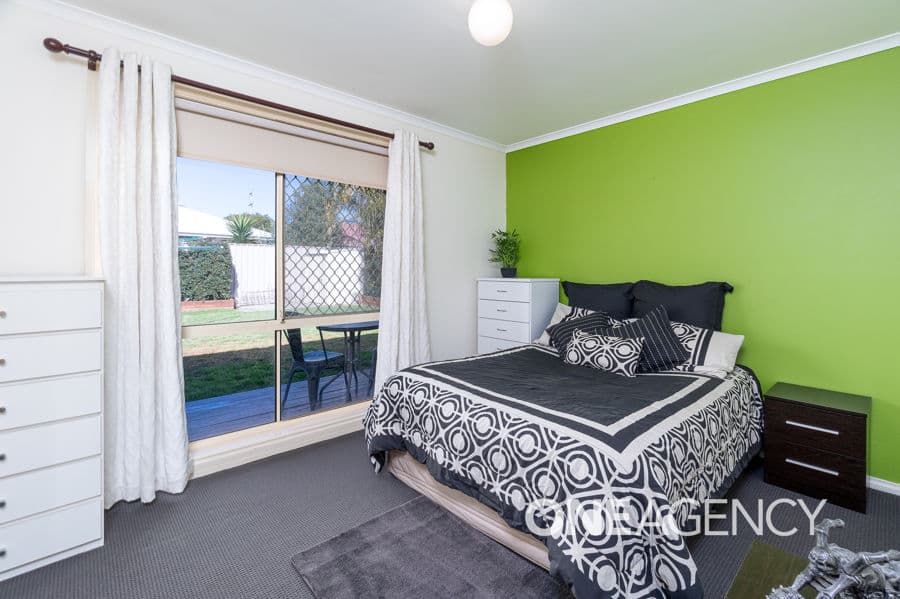 6 NUNKERI Street, Glenfield Park, Glenfield Park - Thumbnail 7