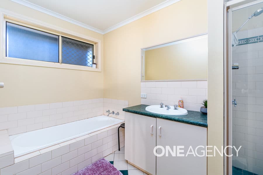 6 NUNKERI Street, Glenfield Park, Glenfield Park - Thumbnail 8