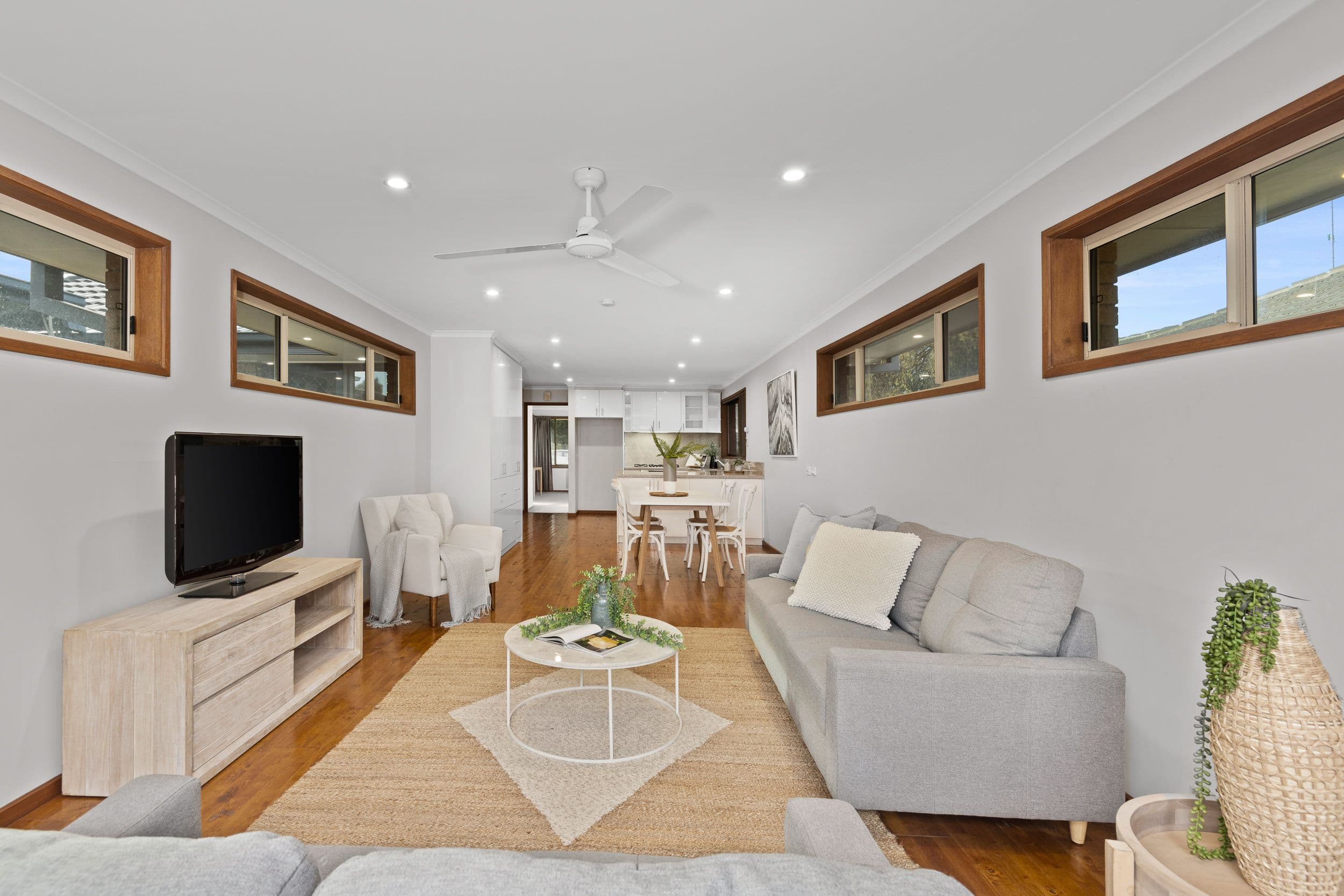 102 Coppards Road, Whittington, Whittington - Thumbnail 6
