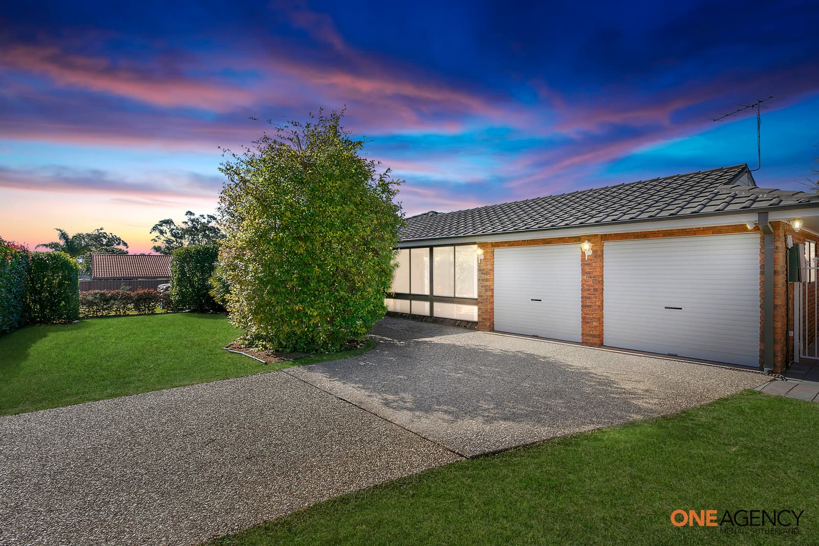 9 Banks Place, Barden Ridge, Barden Ridge - Image 1
