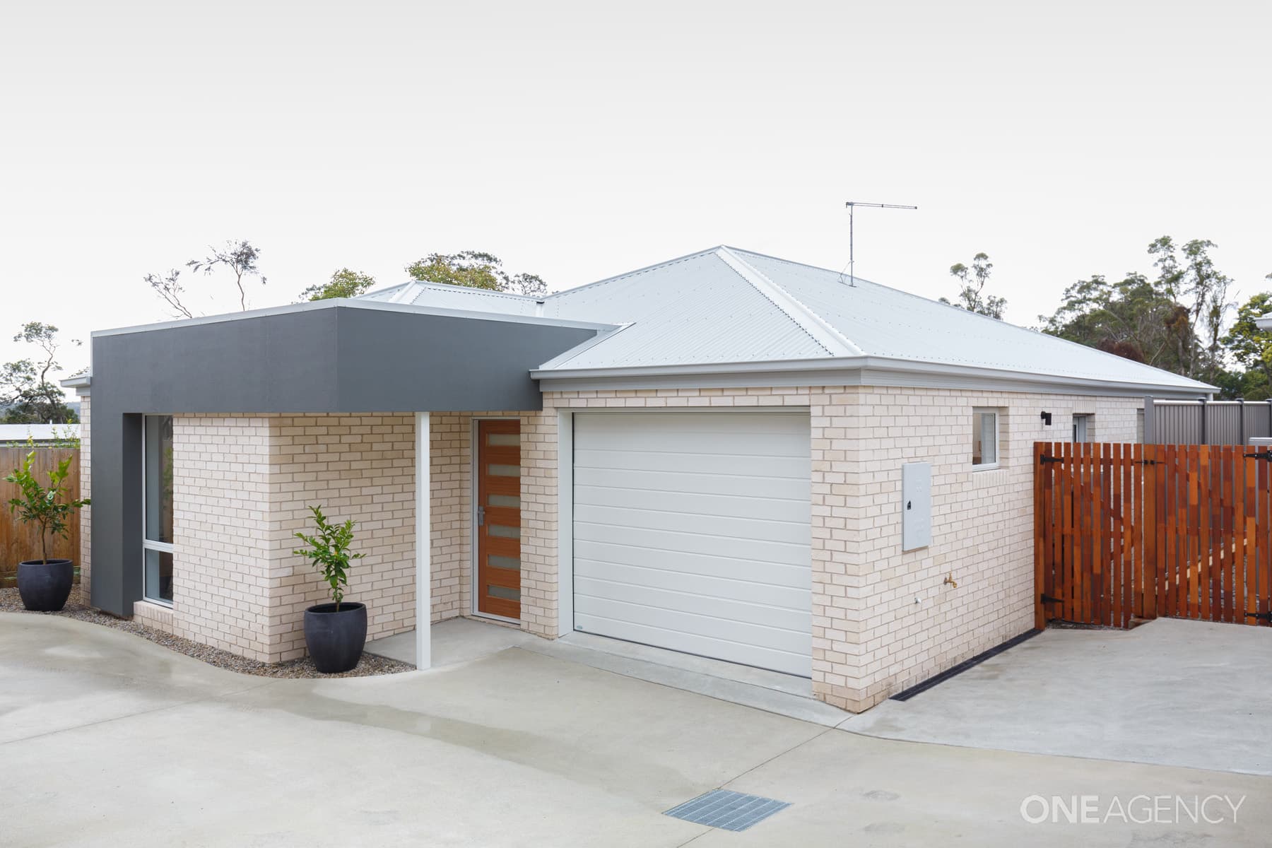 2/37 Hardwicke Street, Summerhill, Summerhill - Image 1