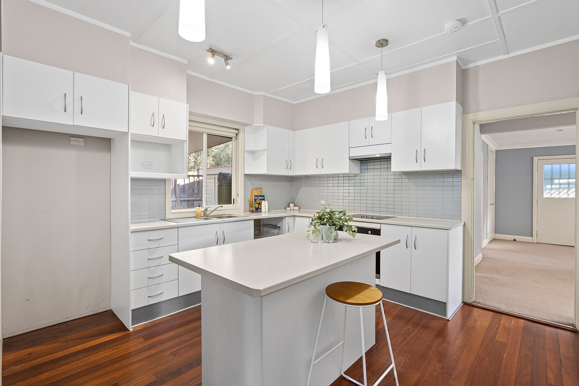 29 Nullaburra Road, Caringbah, Caringbah - Thumbnail 4