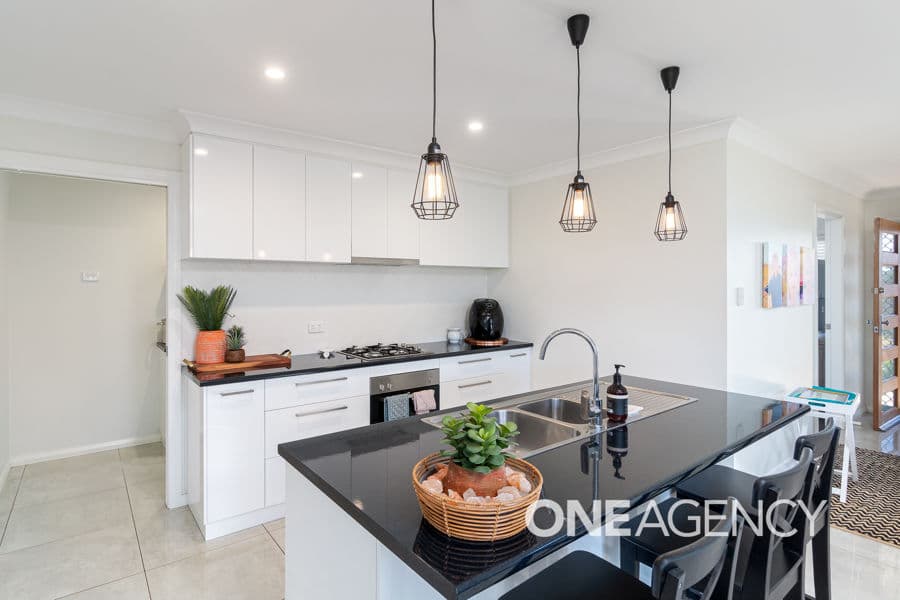 23 PAPERBARK Drive, Forest Hill, Forest Hill - Thumbnail 3
