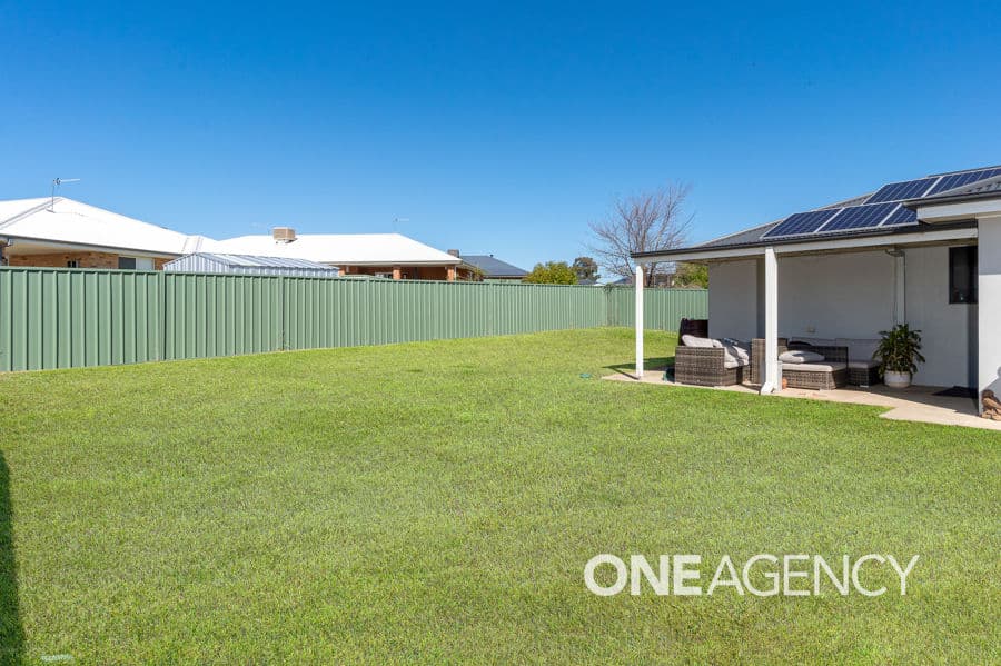 23 PAPERBARK Drive, Forest Hill, Forest Hill - Thumbnail 8
