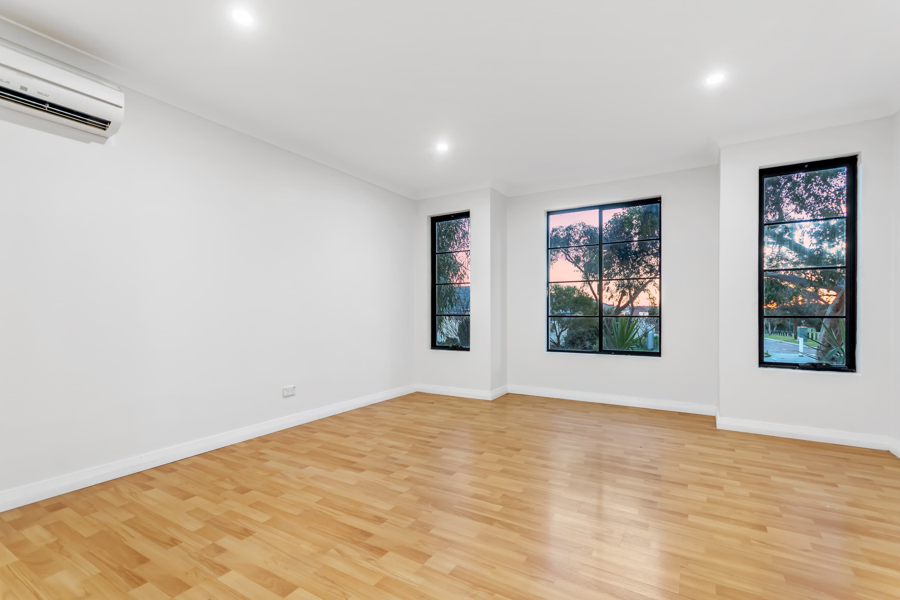 44 Kirkimbie Street, Carramar, Carramar - Thumbnail 5