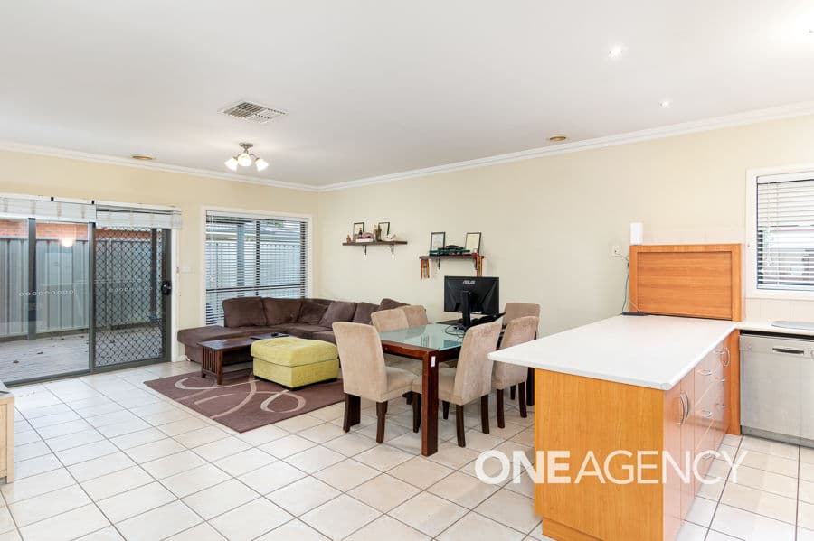 1/19 WALLA Place, Glenfield Park, Glenfield Park - Thumbnail 2