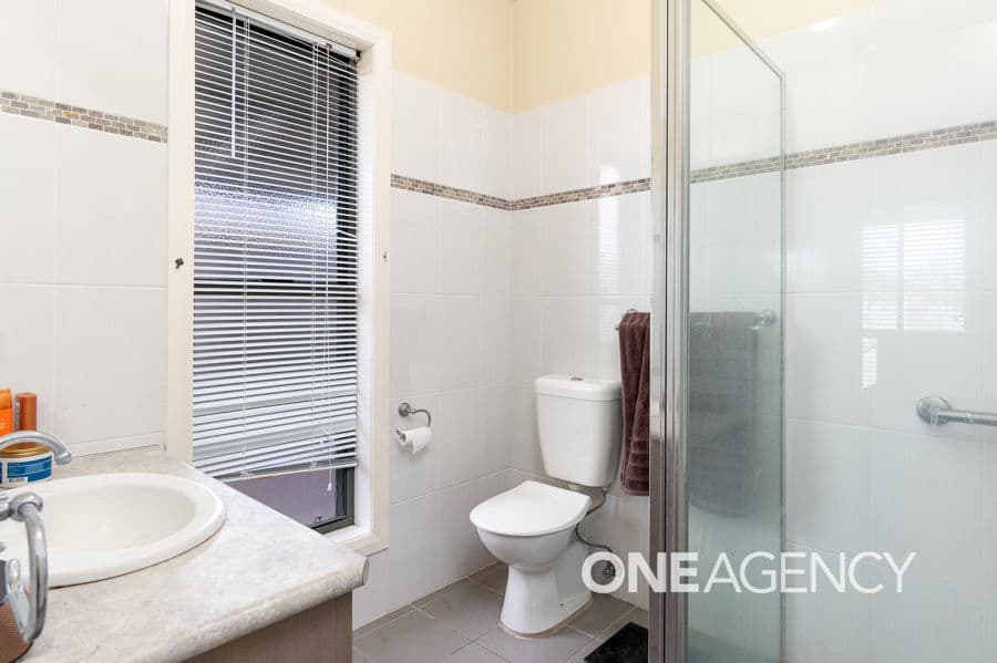 1/19 WALLA Place, Glenfield Park, Glenfield Park - Thumbnail 5