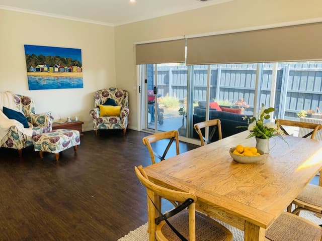 76 South Road, Rosebud, Rosebud - Thumbnail 8