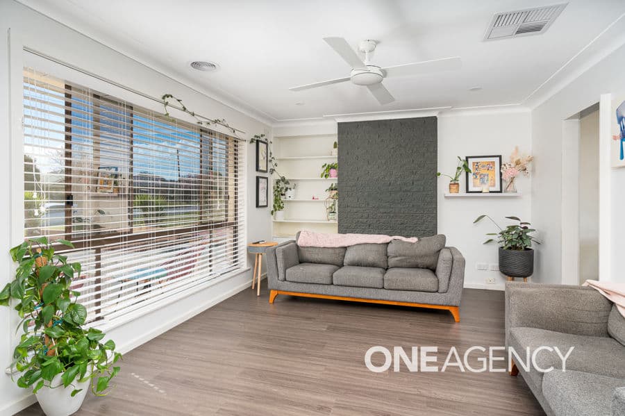 26 HUTHWAITE Street, Mount Austin, Mount Austin - Thumbnail 2