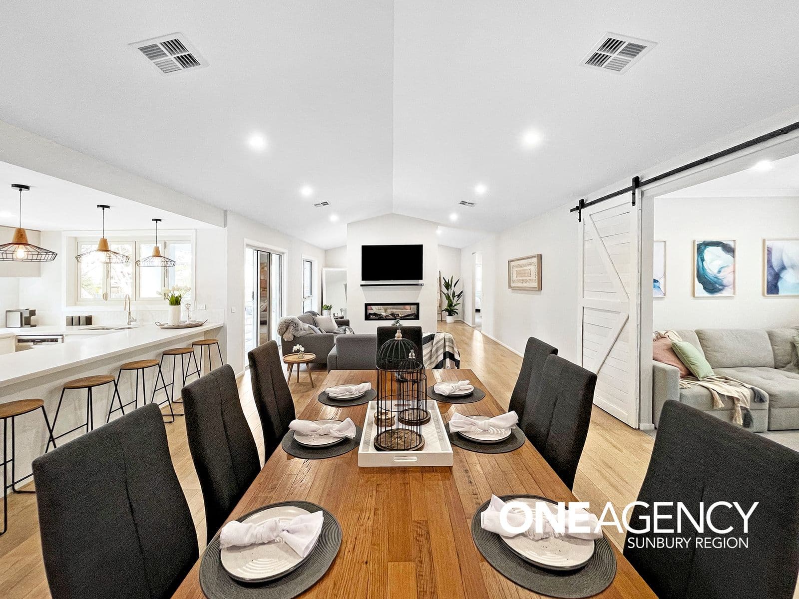 10 Alexander Court, Sunbury, Sunbury - Thumbnail 3