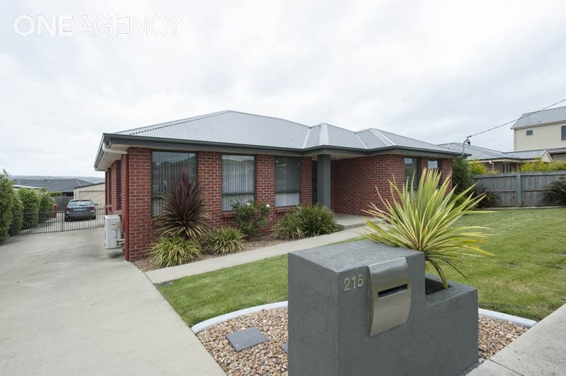 215 Alanvale Road, Newnham, Newnham - Image 1